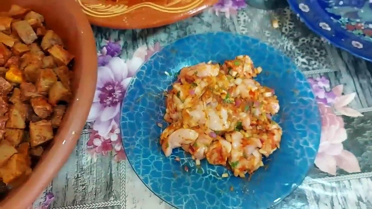 مزين الحباب الى تجمعواالفطور بالكبدةعند مي نعيمة (1)