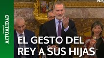 El gesto del Rey Felipe VI a sus hijas tras la sorpresa que le dieron