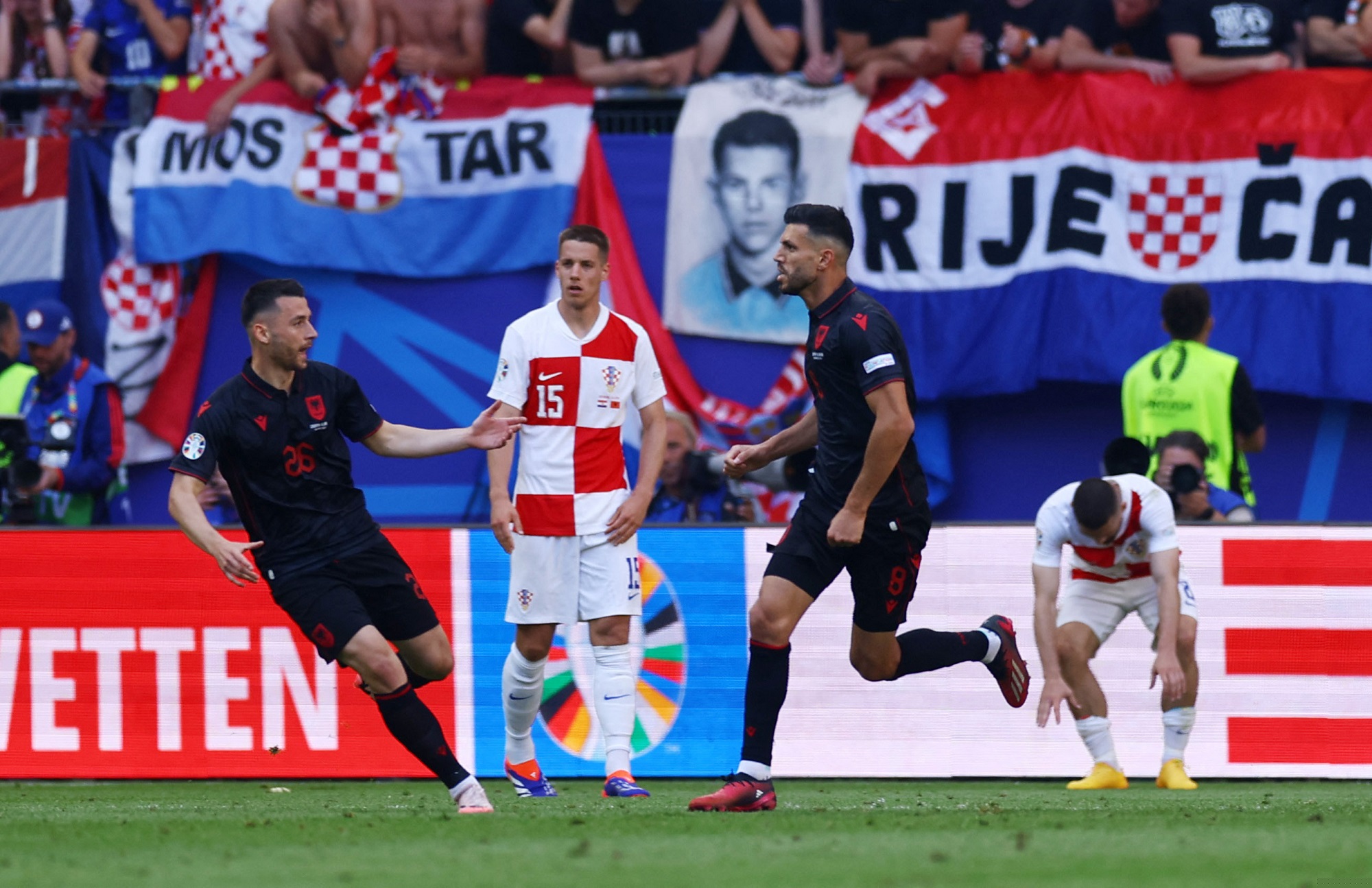 EN HL EUR CRO ALB 190624