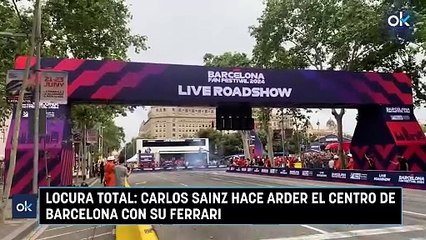 Locura total: Carlos Sainz hace arder el centro de Barcelona con su Ferrari