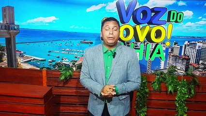 Corpos sendo consumidos por cachorros no cemitério de Candeias