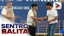 PBBM, pinangunahan ang pamimigay ng tulong sa mga magsasaka at mangingisda sa Surigao del Sur...