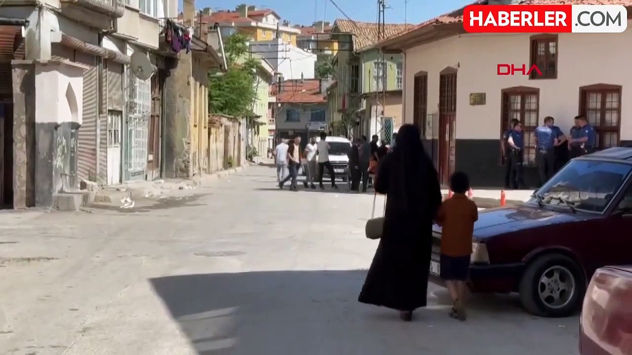Üvey baba katil oldu! Oğlunun kavga ettiği 17 yaşındaki genci bıçakla katletti