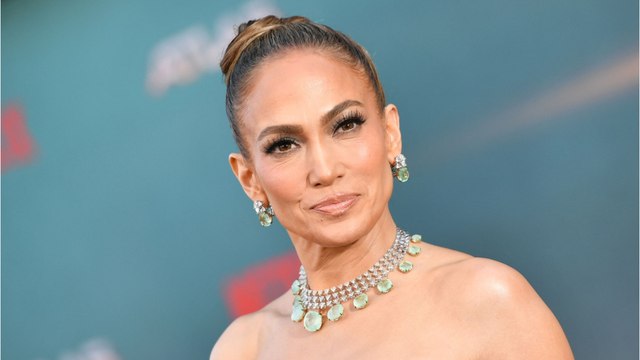 GALA VIDEO - Jennifer Lopez inquiète pour son mariage avec Ben Affleck : “Elle l'a supplié de donner une seconde chance”