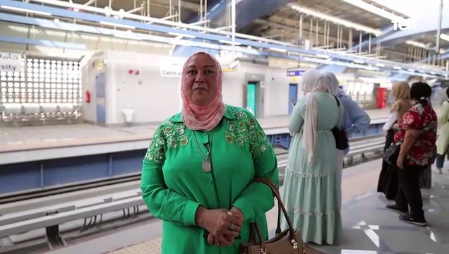 وزارة النقل ترصد آراء الركاب حول الخدمة المقدمة للركاب في محطات المرحلة الثالثة للخط الثالث للمترو