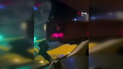Taksici ile kadın müşteri arasında ilginç diyalog: Beni rezil etmen umurumda değil