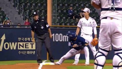 재치 있는 주자 vs 규정 착각 3루수