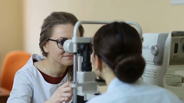 Mele (Soi): Correggere miopia si può ma occhiali più sicuri di lenti a contatto’