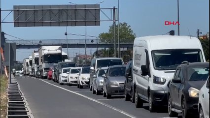 Tekirdağ'da bayram dönüşü trafiği başladı