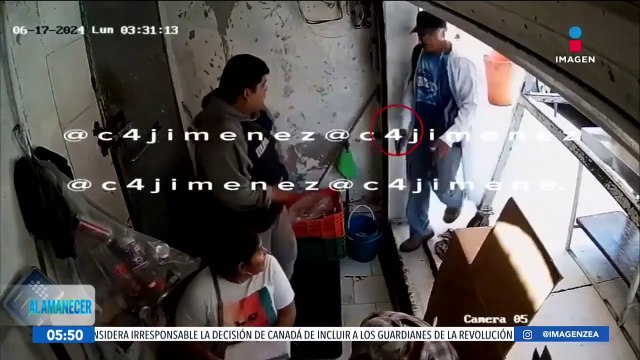 Ladrones asaltan disfrazados de carniceros en Pantitlán, Estado de México