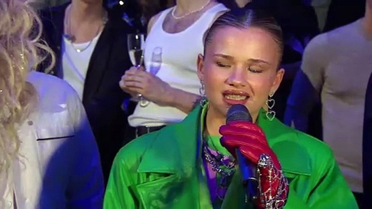 5 | Stem på sang - Real Love & Team RoseeLu | Dansk Melodi Grand Prix 2024 | DRTV