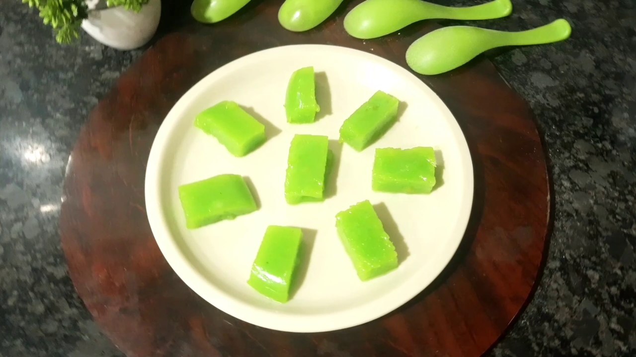 कच्चे आम की खट्टी-मीठी जेली बनाने का सबसे असान तरीका | Mango Jelly Recipe |