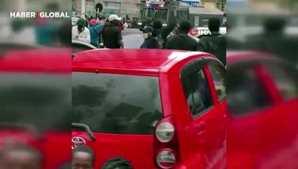 Kenya'da vergi artışı protestosuna polis müdahalesi
