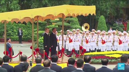 Russia and Vietnam vow to strengthen ties as Putin visits