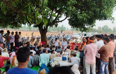 सुलियरी व धिरौली कोल ब्लॉक में विस्थापितों का प्रदर्शन