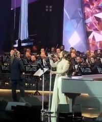 أحلام الشامسي توجه نصيحة للفتيات