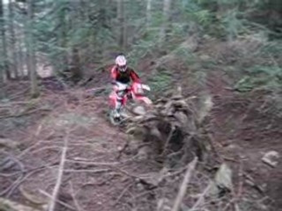 moi avec la 125tsr de mon pére