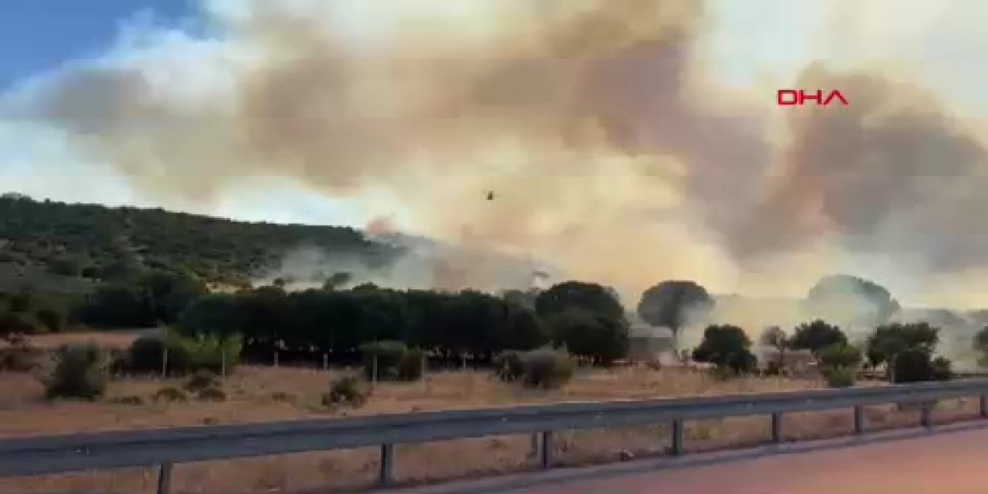 Çanakkale'de bir orman yangını daha: İki köy ta...
