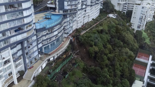 Los socavones ponen en peligro edificios en Valparaíso