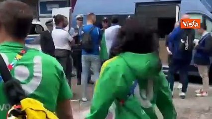 Euro 2024, ecco il "Punto Italia" della Polizia a Gelsenkirchen per info e assistenza ai tifosi