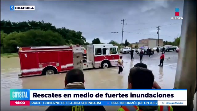 VIDEO: Rescatan a pobladores atrapados por las inundaciones