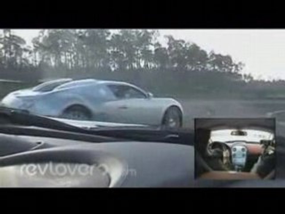 Video Bugatti Veyron vs Mclaren SLR sur circuit -