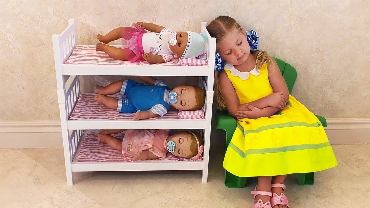 Диана как МАМА и Куклы пупсики Беби Бон