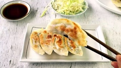 Gyoza (Japanese Dumplings)