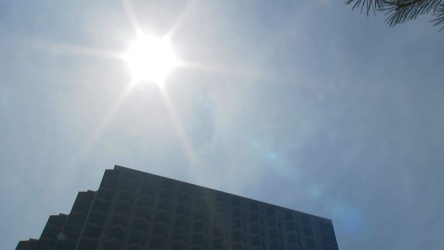 [날씨] 서울 33.7℃, 역대 '하지' 최고 기온...주말 남부 장마 / YTN