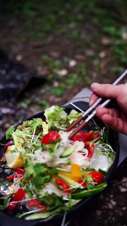 #asiancuisine #noodlesalad #noodels #campingideas #campingmeals #fypシ @KUNEN