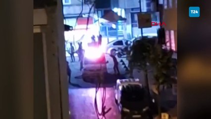 Sultangazi'de tartıştığı kişiye polisin önünde bıçakla saldırdı