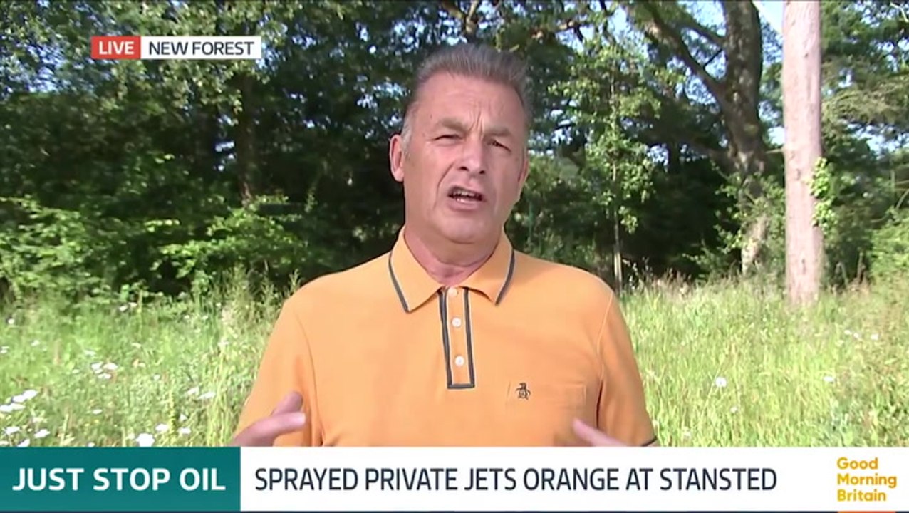 Chris Packham calls on Taylor Swift to make major change ahead of London shows