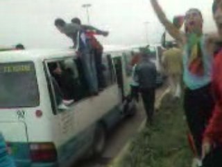 JSMB joie des supporters sur l'autoroute