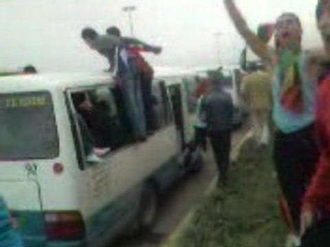 JSMB joie des supporters sur l'autoroute