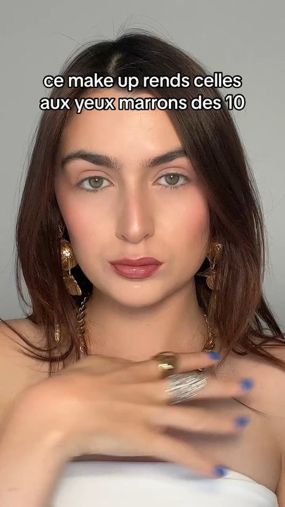 Le make up qui rends les yeux marrons des 10 