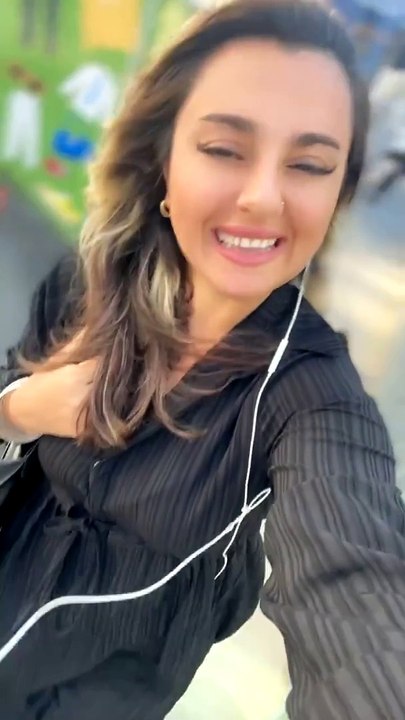 Tatilini Yunan adalarında yapıp ta “Hac paranızı fakirlere verin” diyenlere böyle seslendi: Siz var ya az şerefsiz değilsiniz