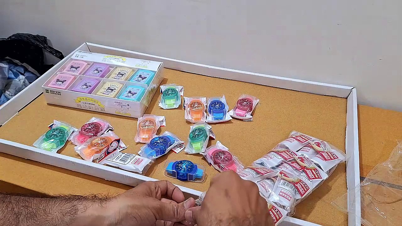 Unboxing and Review of Anime Kawaii Sanrio Kuromi Magic Box, Rocket, watch Eraser