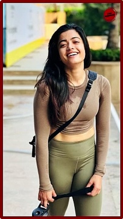 ஜிம் உடையில் நடிகை ராஷ்மிகா அசத்தல் போஸ்#rashmikamandanna #shorts #glamour #bikini #navel