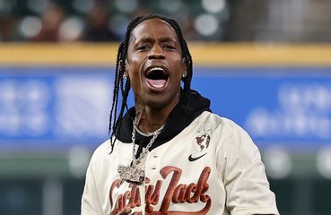 トラヴィス・スコット、酩酊と不法侵入の罪で逮捕