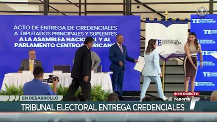 Entregan credenciales a diputados electos a la Asamblea Nacional