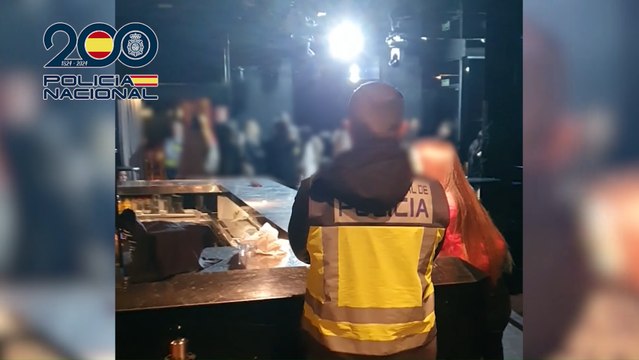 La Policía Nacional detiene al propietario de Opium por explotación laboral de mujeres como chicas de imagen