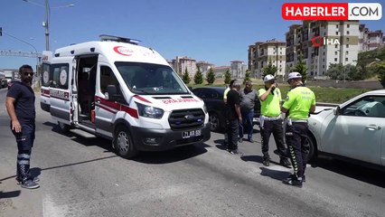 Trafik Işıklarında Kaza: 6 Yaralı