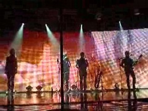 Portrait d'une femme heureuse - Jenifer à Strasbourg