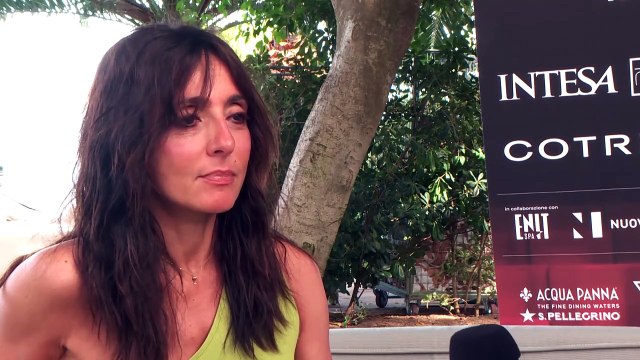 Ambra Angiolini: Nella periferia in cui sono nata c'era già il senso della mia vita, la diversità, l'inclusione e le persone che volevano stringersi