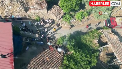 Bozdoğan'da 11'i metruk 13 ev yanarak küle döndü