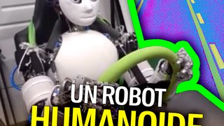 Un robot humanoide que conduce
