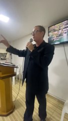 Apostolo Douglas Macknight