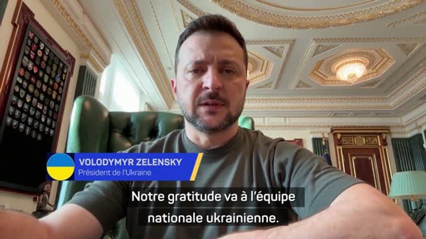 Le président Volodymyr Zelensky félicite la sélection pour cette première victoire