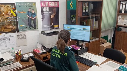 La Guardia Civil detiene a un hombre por agredir a su pareja mientras esta hacía un directo en las redes sociales