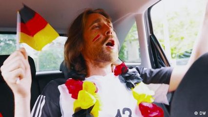 Beer, bratwurst, honking: How to do football like a German